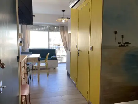 T1 avec garage privatif en sous-sol à Balaruc-les-Bains : photo 5