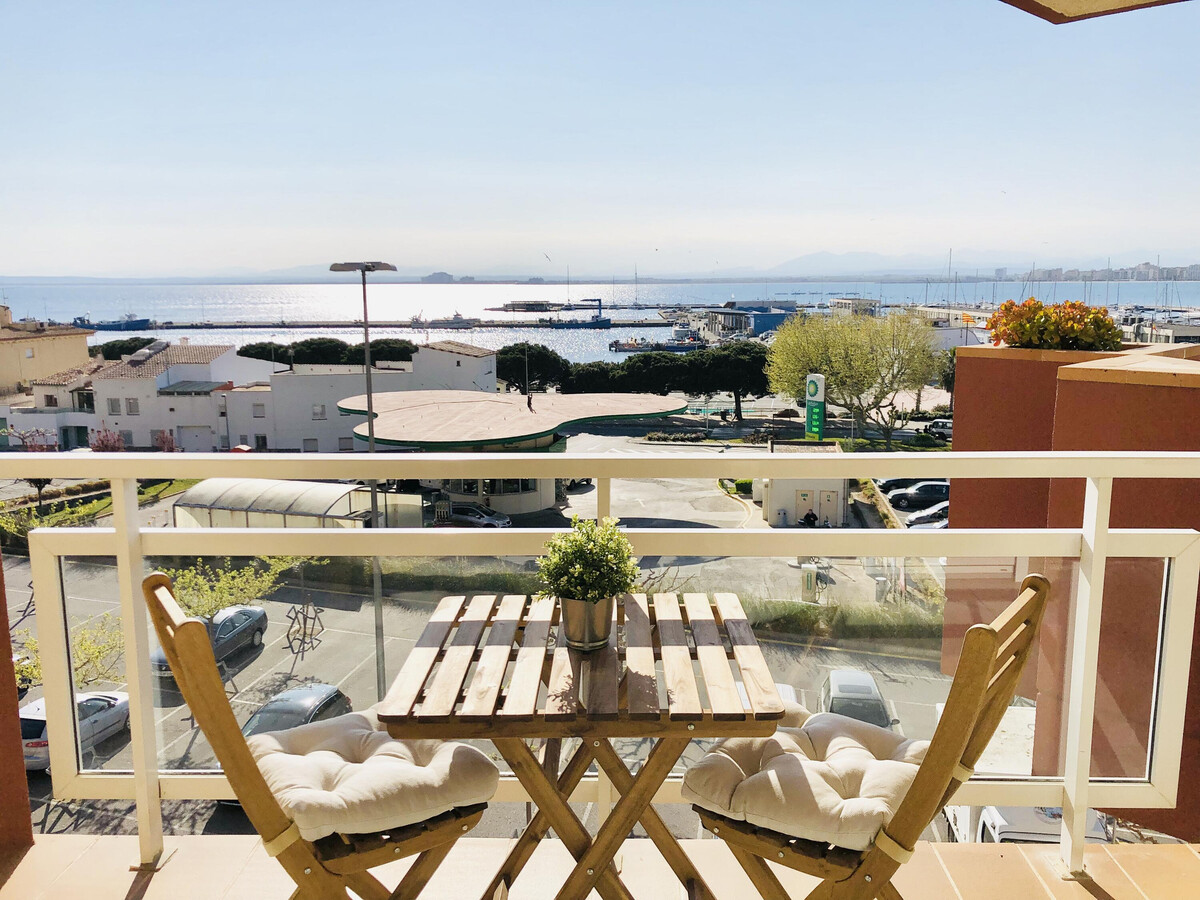 Appartement 6 pers. à Roses : terrasse vue port, 300 m plage - Photo 1