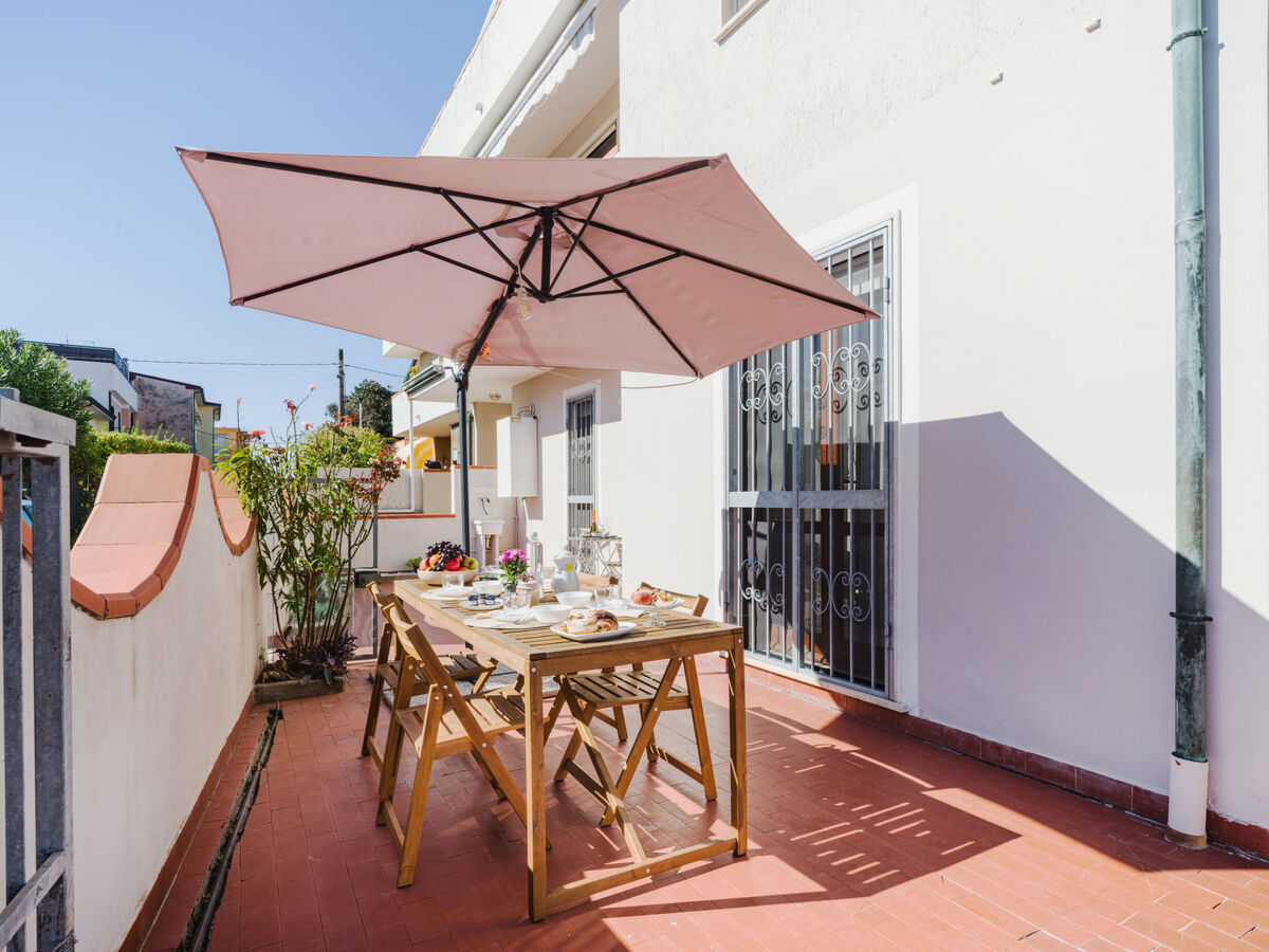 Sunflower piano terra – Apt 95m² avec jardinet à Viareggio - Photo 23