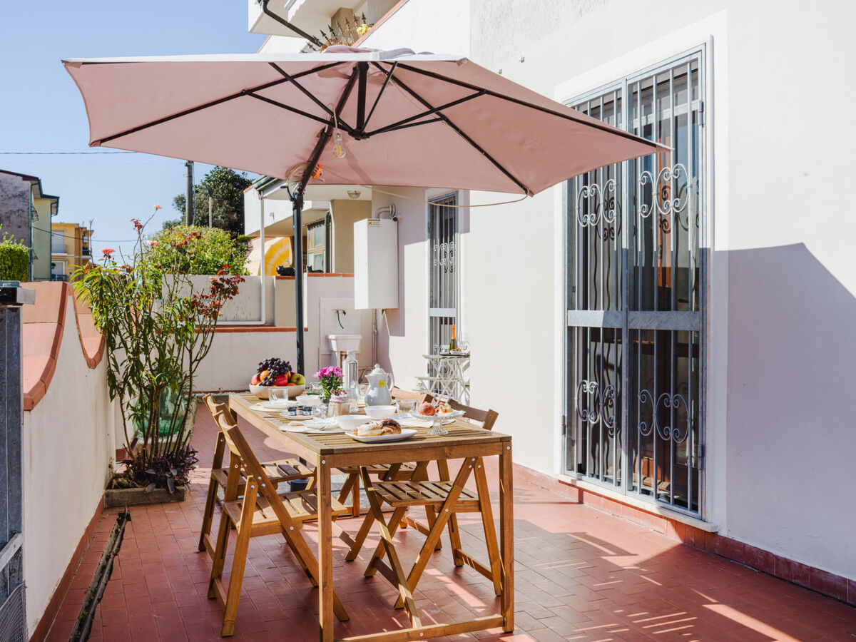 Sunflower piano terra – Apt 95m² avec jardinet à Viareggio - Photo 25