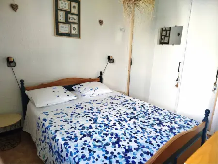T2 mezzanine climatisé à Saint-Cyprien, parking privé, animaux admis : photo 15