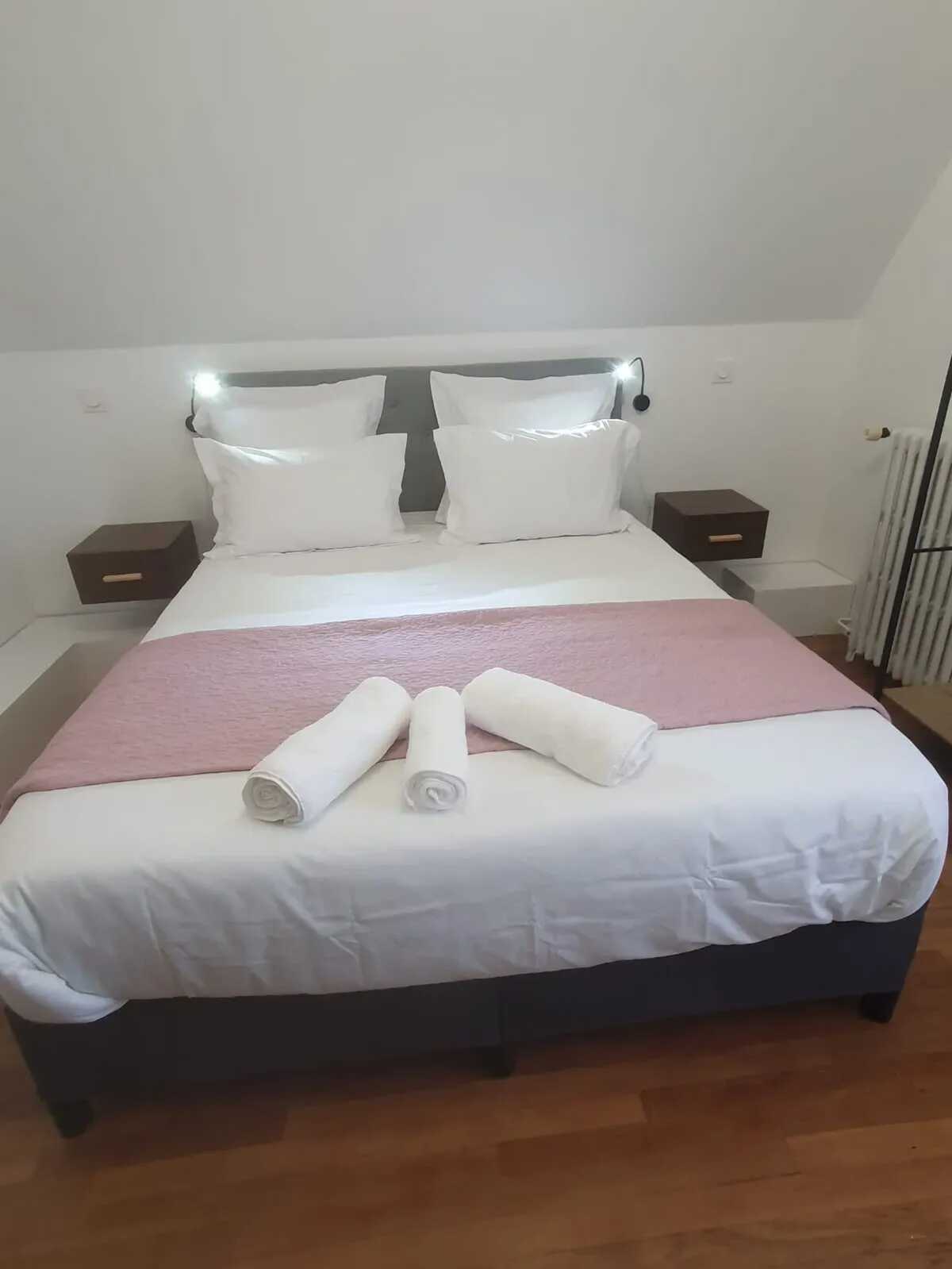 Maison 8 pers., 4 chambres, jardin clôturé à Montebourg - Photo 8
