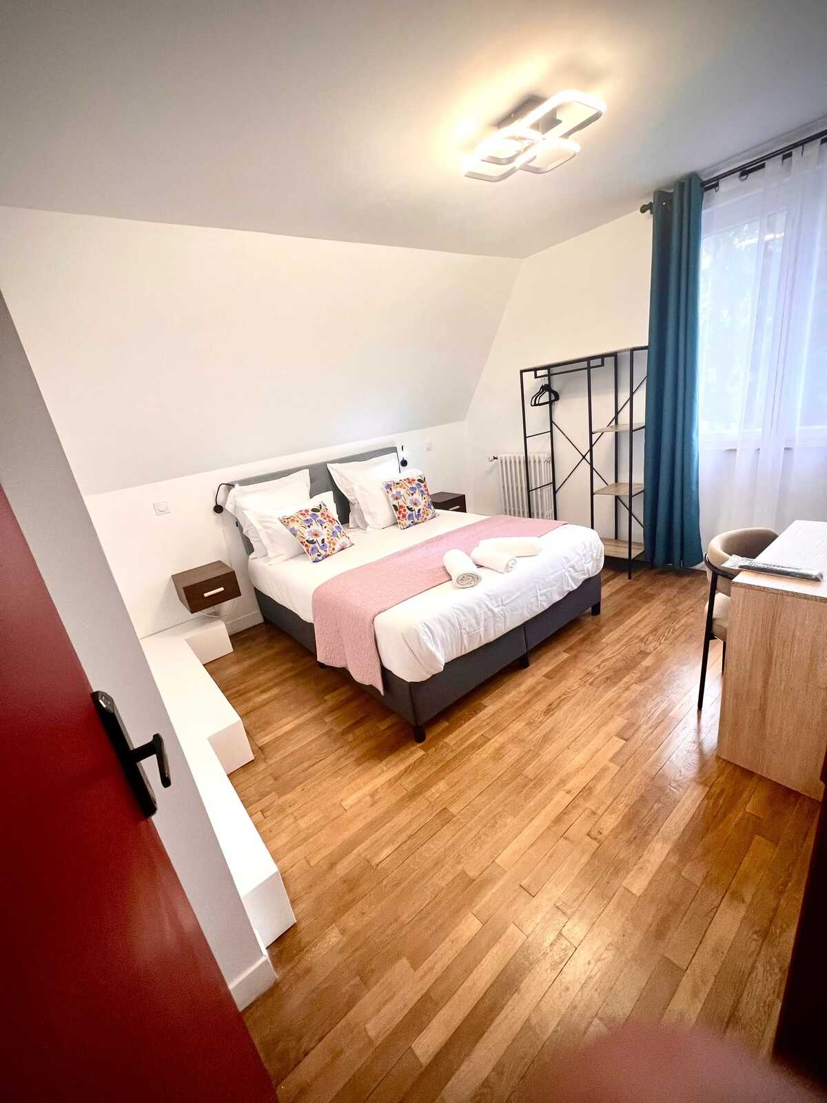 Maison 8 pers., 4 chambres, jardin clôturé à Montebourg - Photo 11