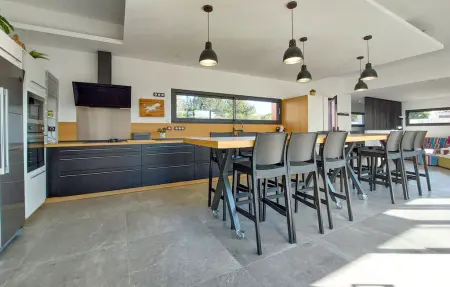 Maison 10 pers. piscine intérieure chauffée à Royan : photo 4
