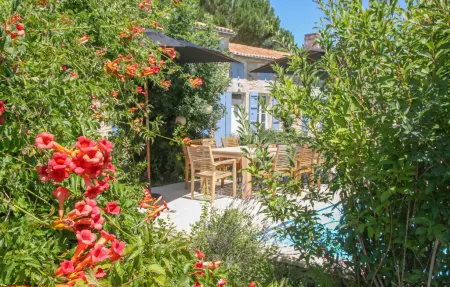 Maison 19e siècle avec piscine chauffée à Cravans : photo 14