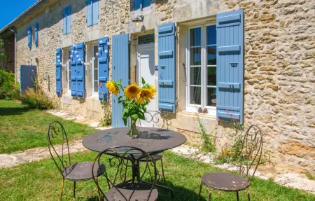 Maison 19e siècle avec piscine chauffée à Cravans : photo 18