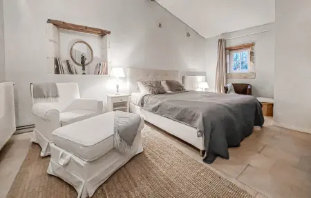 Maison 19e siècle avec piscine chauffée à Cravans : photo 33
