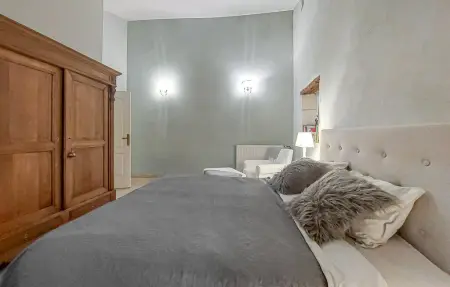 Maison 19e siècle avec piscine chauffée à Cravans : photo 37