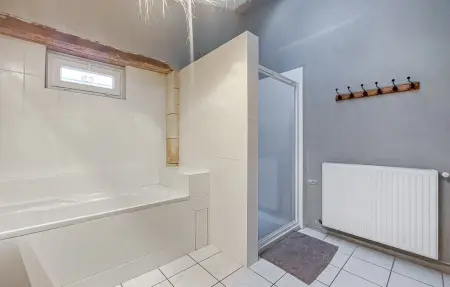 Maison 19e siècle avec piscine chauffée à Cravans : photo 40