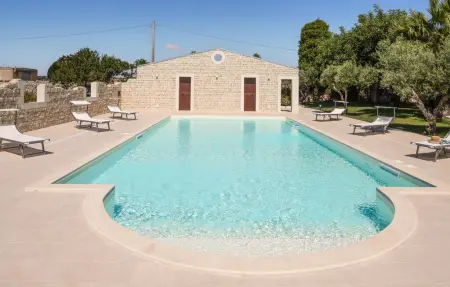 Maison 6 chambres avec piscine privée à Modica : photo 10