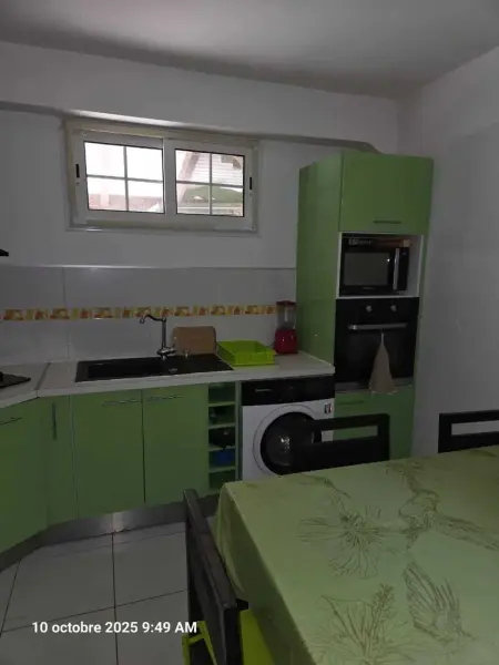 Location appartement à Gros Morne, Appartement confortable à Gros-Morne, 60 m², piscine partagée