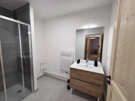 Appartement 3P neuf Valmorel, vue piste, balcon : photo 5