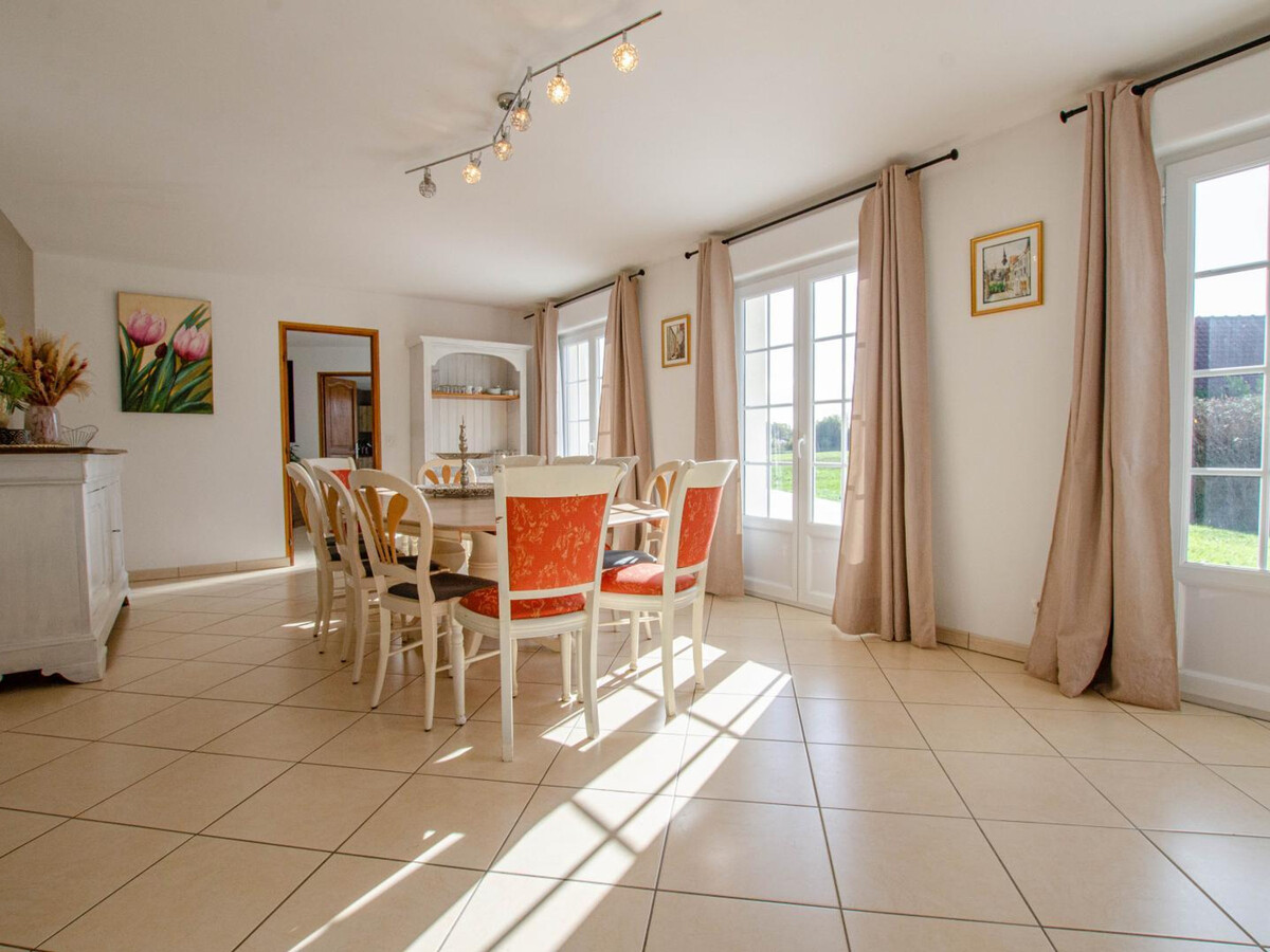 Gîte 14 pers. avec billard, terrasse et terrain à Lusigny - Photo 9