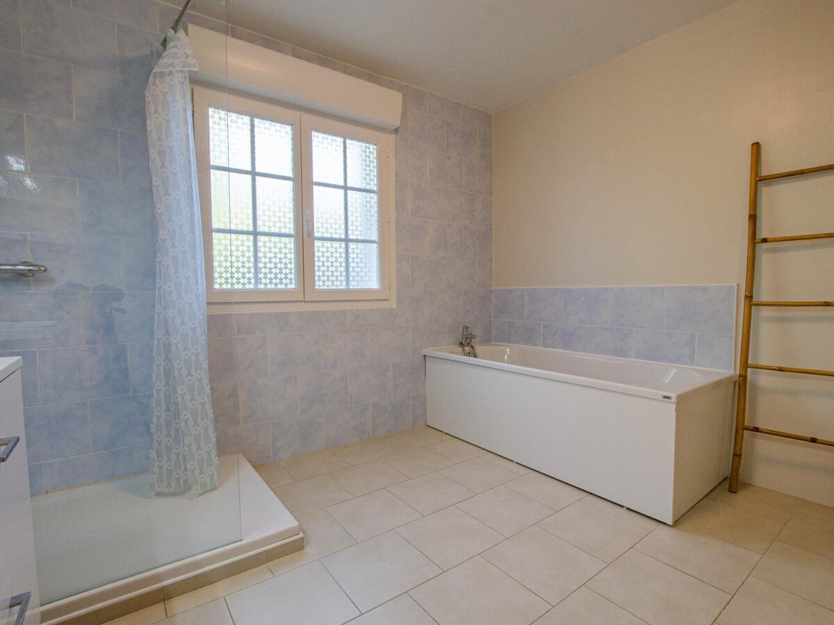Gîte 14 pers. avec billard, terrasse et terrain à Lusigny - Photo 14