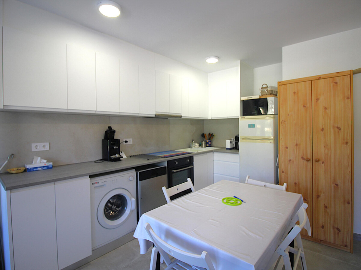 Appartement rénové à 50m de la plage de Grifeu - Photo 7