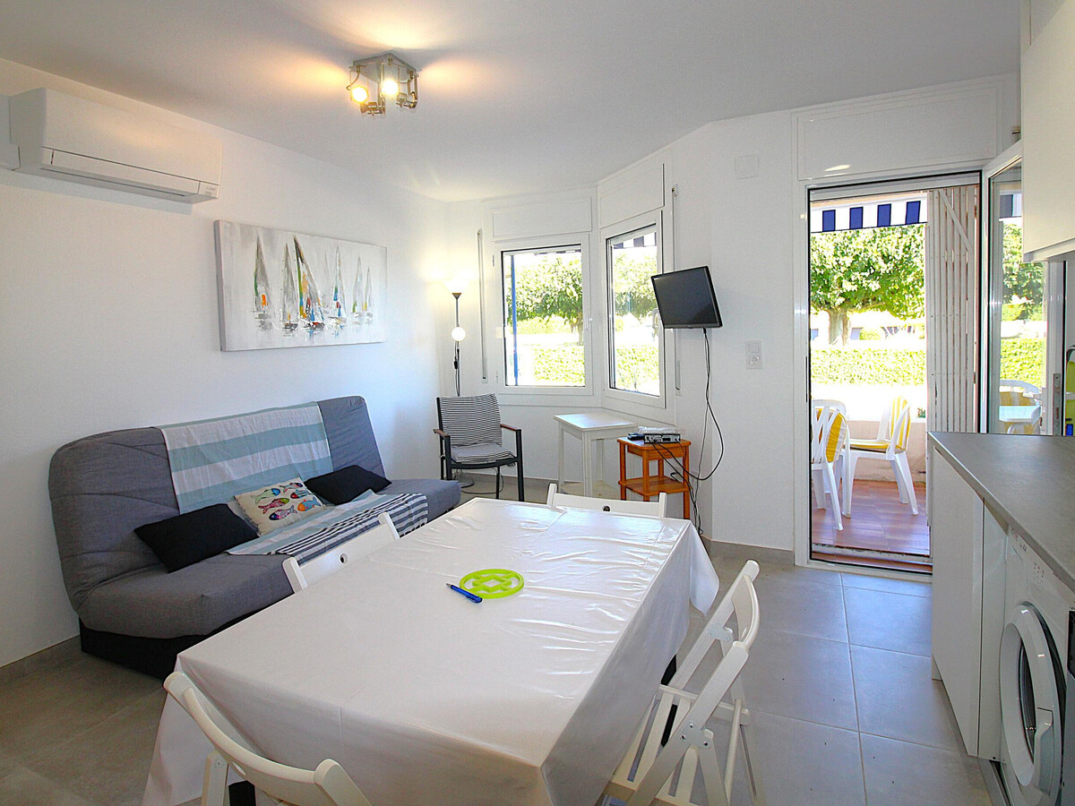 Appartement rénové à 50m de la plage de Grifeu - Photo 9