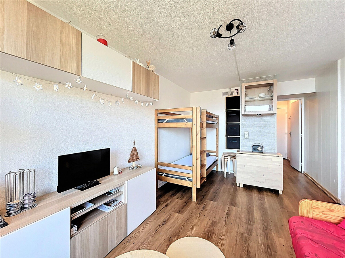 Studio 22m² rénové, skis aux pieds, balcon vue montagne - Photo 4