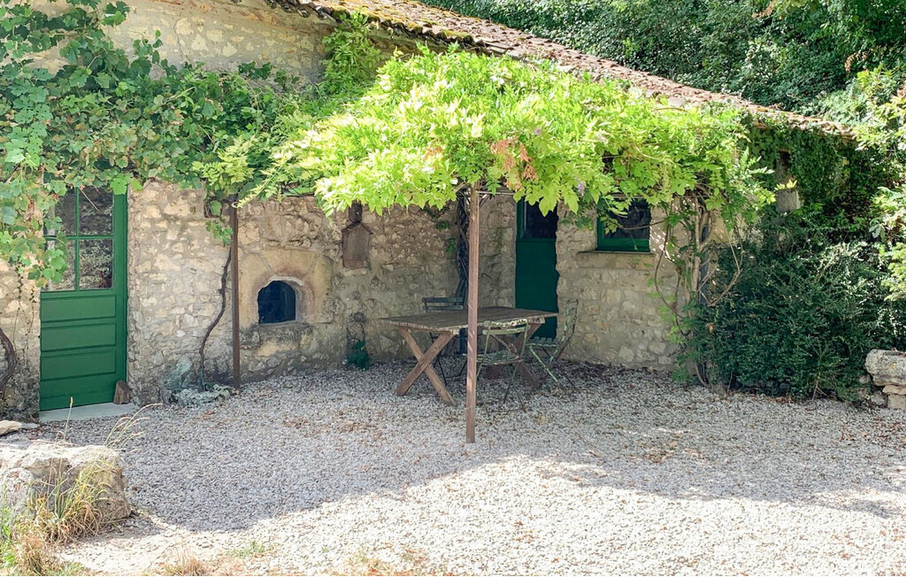 Maison pierre et poutres avec piscine à Monsac - Photo 2