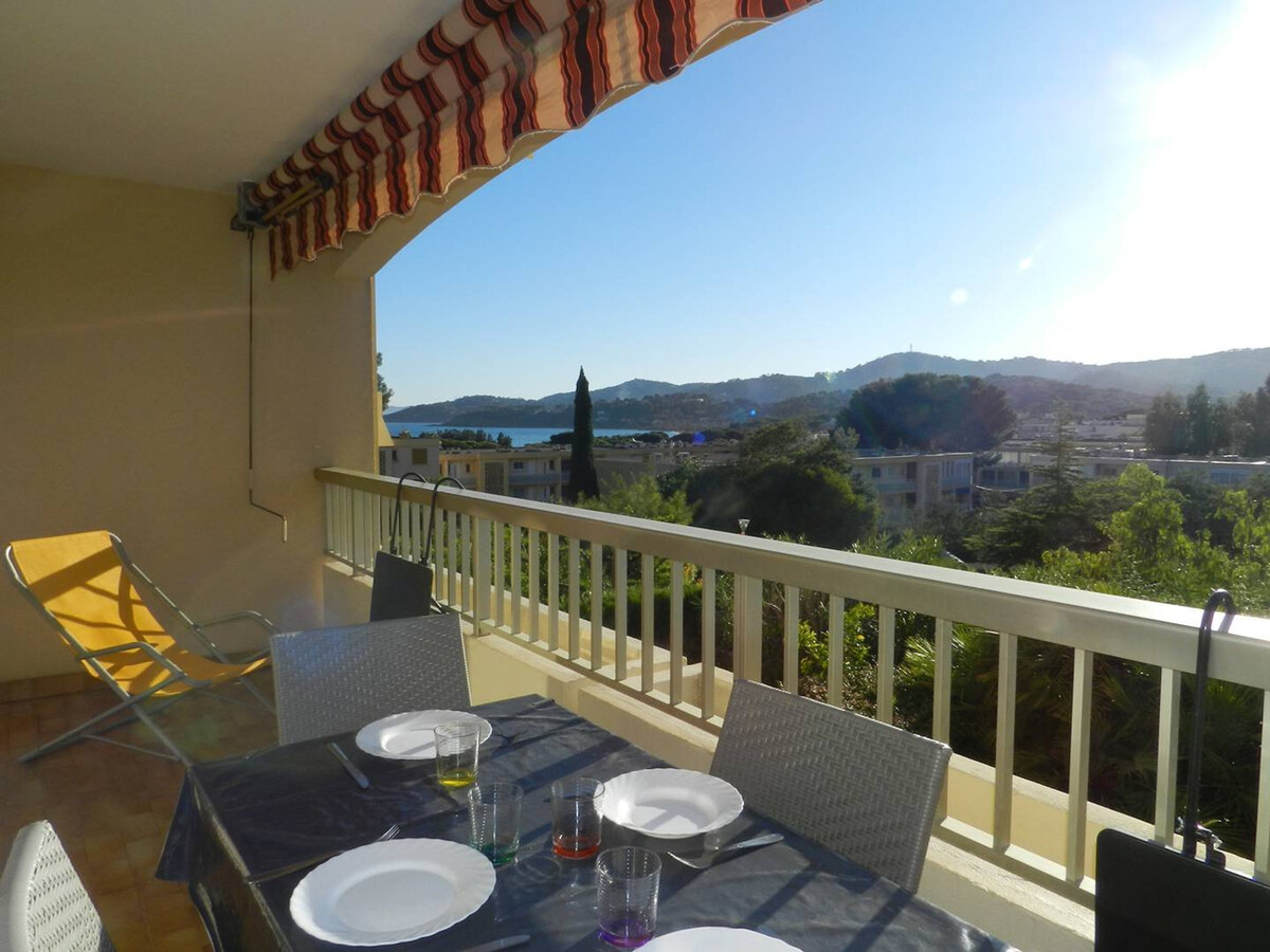 Appartement 2 pièces terrasse sud, 250 m plage, Bormes - Photo 1