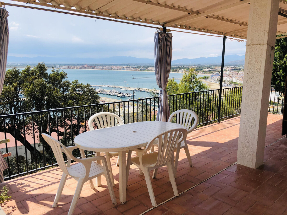 Appartement Moderna à Roses avec terrasse vue mer - Photo 1