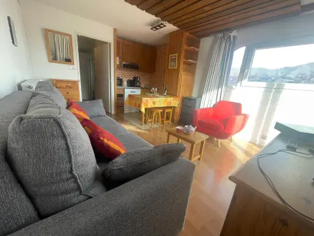 Location appartement à Pra Loup, Studio pour 4 pers au centre de Pra Loup avec vue sur vallée