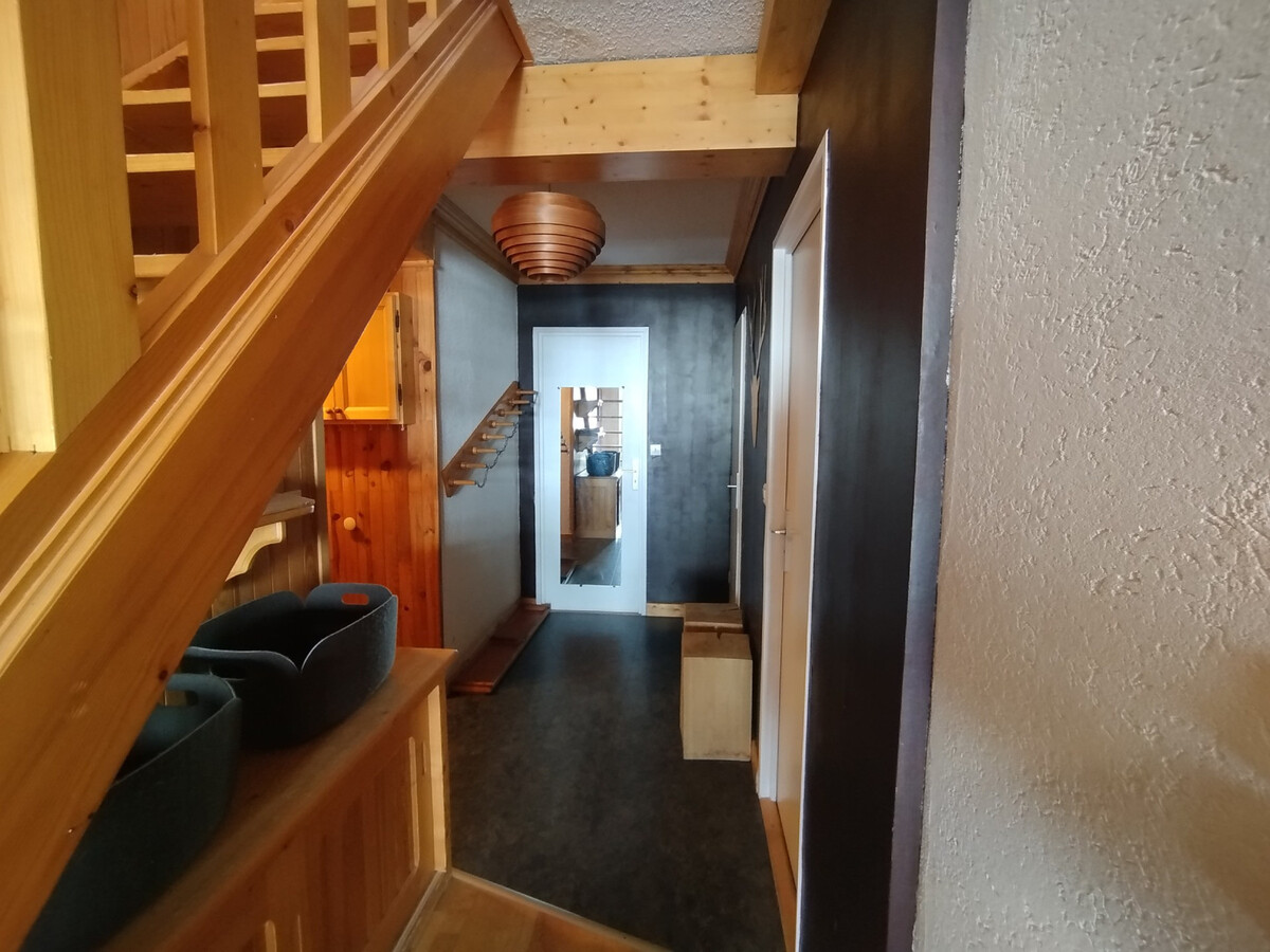 Duplex 4 pièces à 100m des pistes, balcon sud-ouest - Photo 3