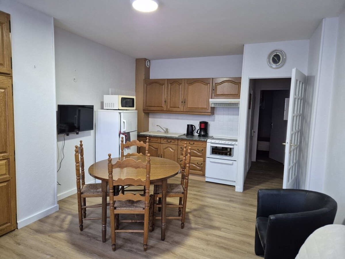 Appartement T2 40 m² à Cauterets, parking gratuit inclus - Photo 3