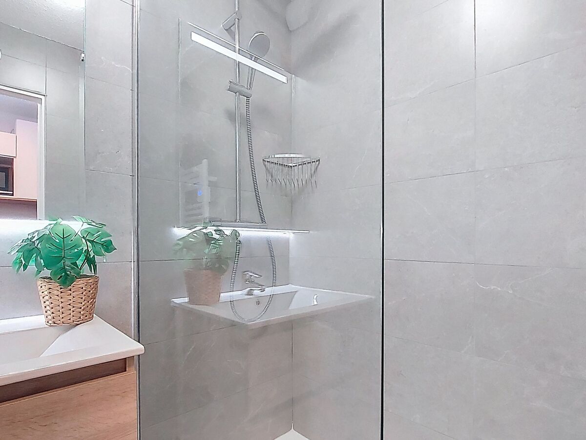 Studio rénové 22 m² à Val Thorens, 50 m des pistes - Photo 5