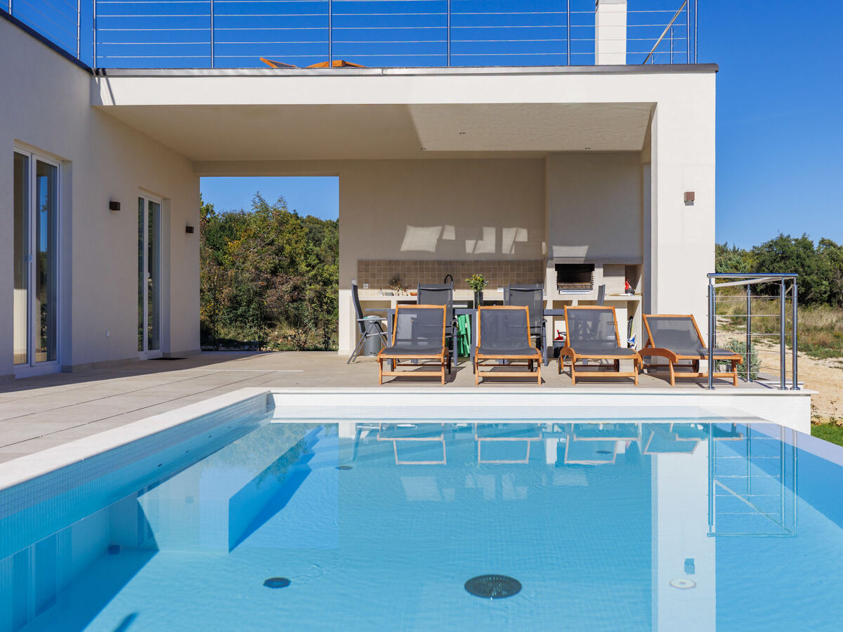 Villa Cappenberg avec piscine chauffée à Marčana - Photo 8