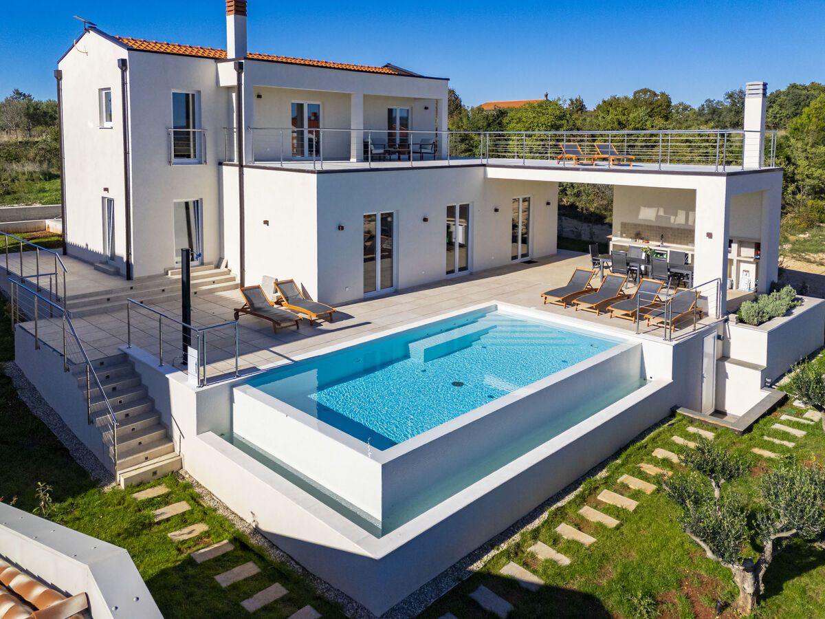 Villa Cappenberg avec piscine chauffée à Marčana - Photo 27
