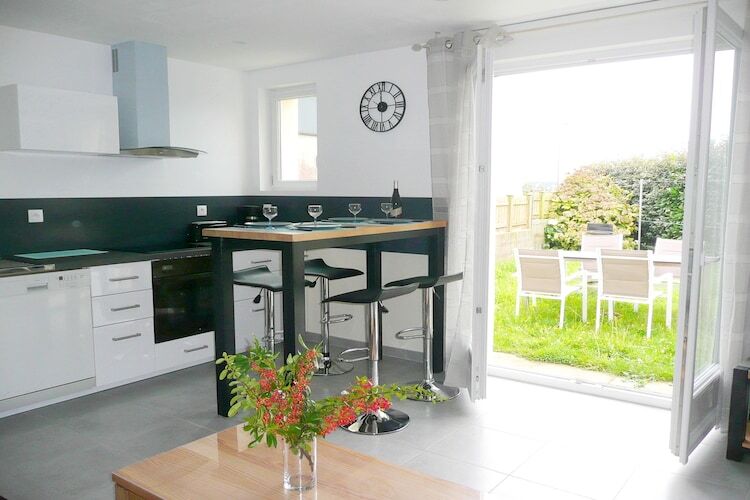 Maison mitoyenne rénovée à 700 m de la plage - Photo 8