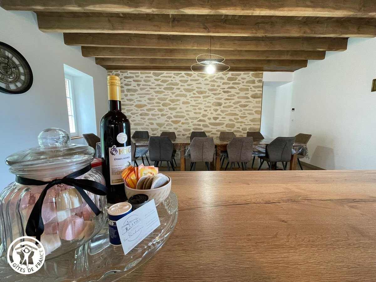 Gîte 12 pers. Soullans : piscine chauffée et babyfoot - Photo 3