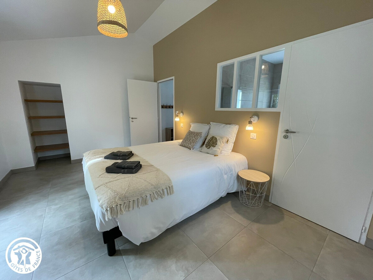 Gîte 12 pers. Soullans : piscine chauffée et babyfoot - Photo 10