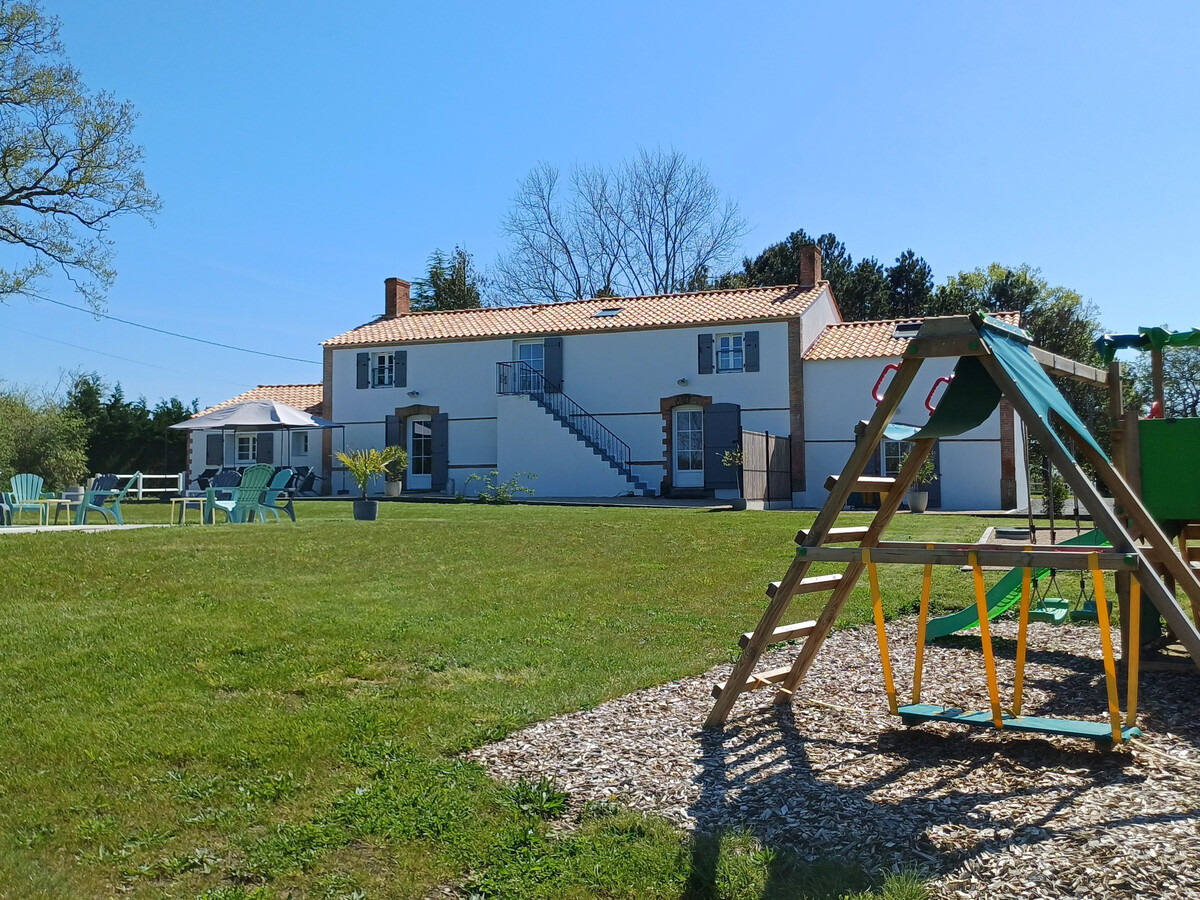 Gîtes Vendée 15 pers., piscine chauffée & terrain de jeux - Photo 5