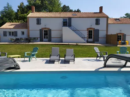 Location gite à Soullans, Spacieux Gîtes en Vendée avec Piscine Chauffée