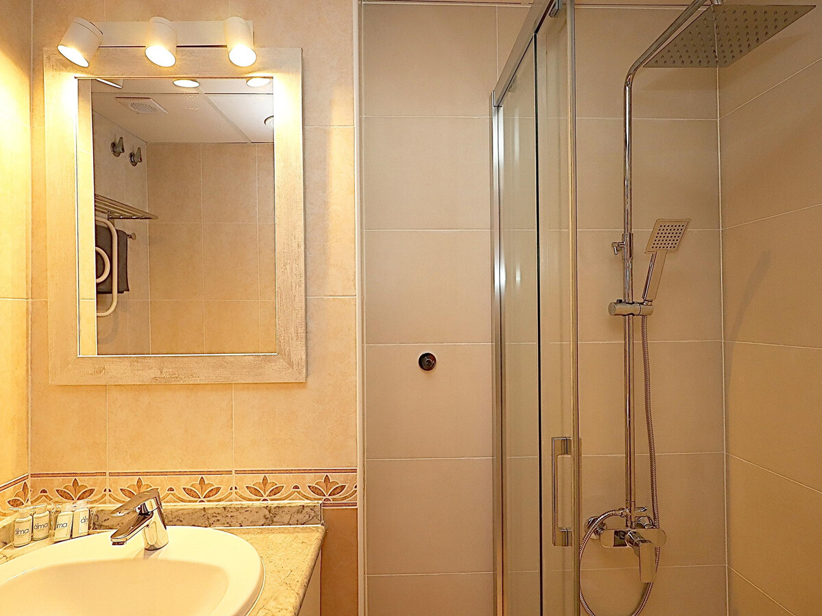Apartamento Tahiti : 50 m plage, climatisation, terrasse - Photo 4