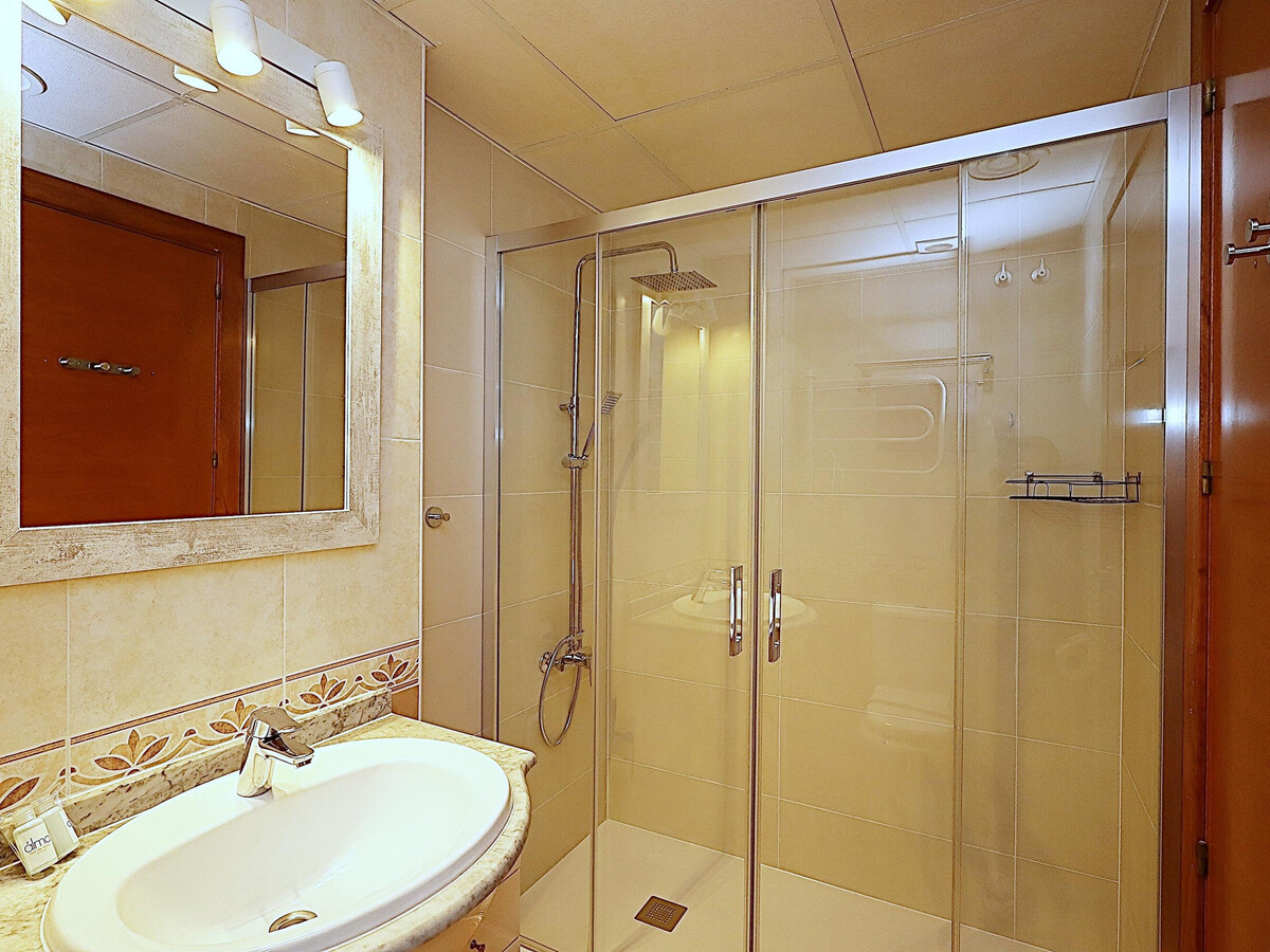 Apartamento Tahiti : 50 m plage, climatisation, terrasse - Photo 14
