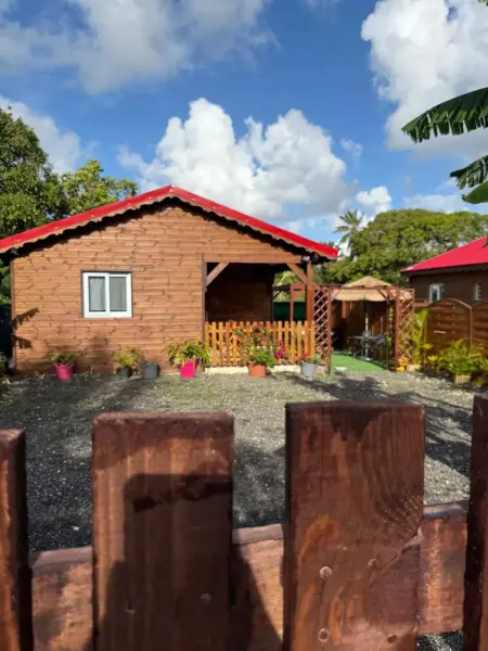 Location maison de vacances à Petit Canal