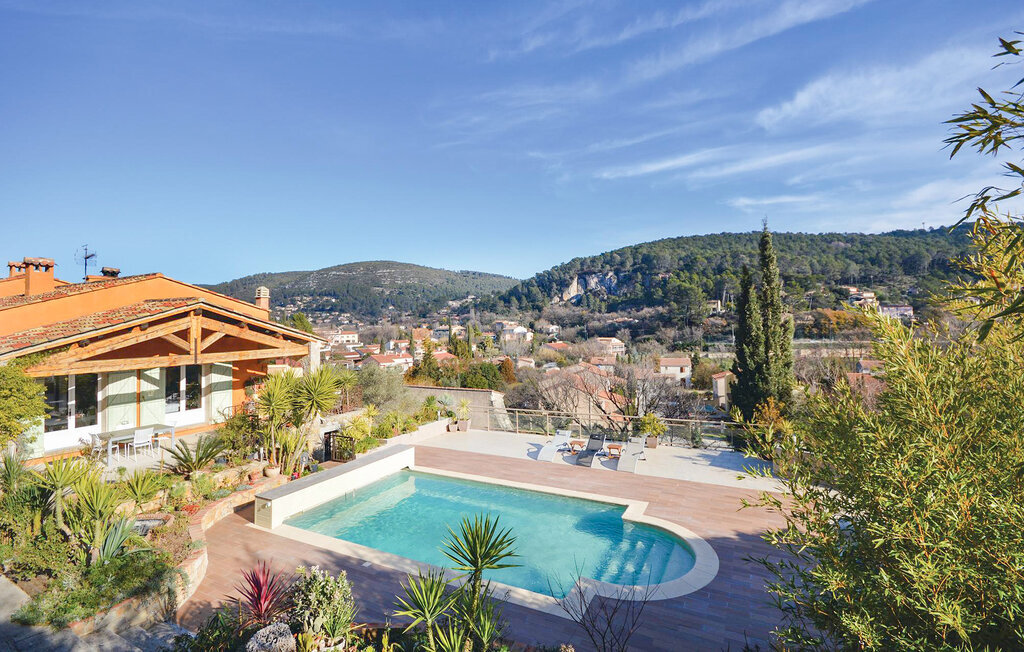 Villa 4 chambres piscine privée Solliès-Toucas - Photo 1
