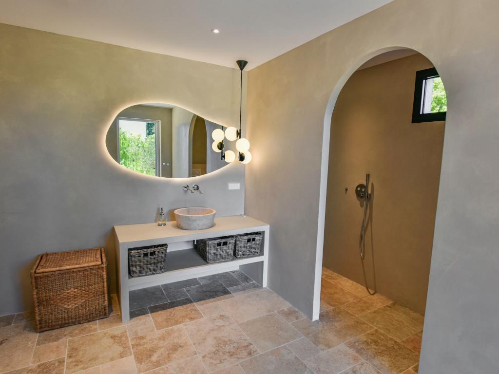 Villa Les Palmiers à Mougins : 5 chambres, piscine et pool house - Photo 15