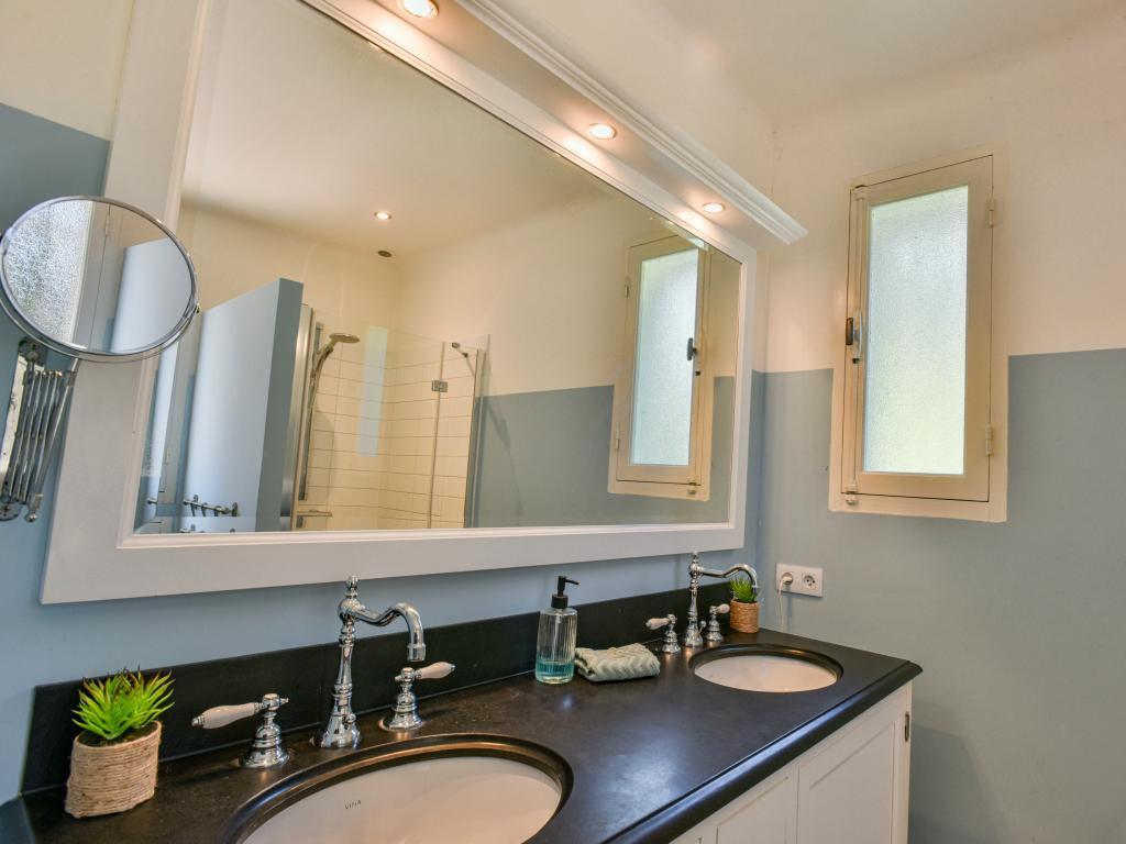 Villa Les Palmiers à Mougins : 5 chambres, piscine et pool house - Photo 28