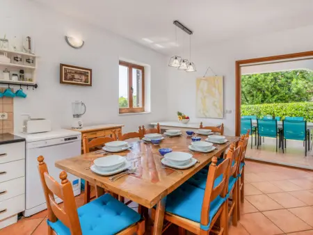 Maison Karlo avec piscine privée à Malinska : photo 4