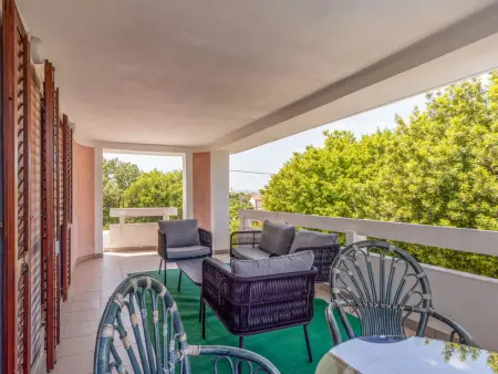 Maison Karlo avec piscine privée à Malinska : photo 6