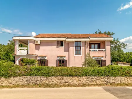 Maison Karlo avec piscine privée à Malinska : photo 29