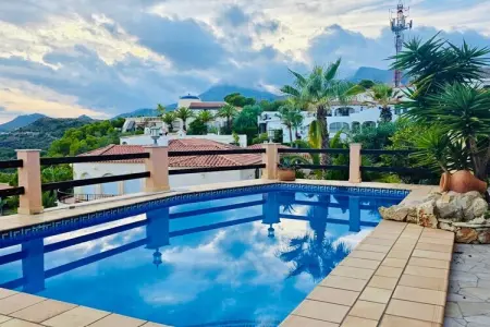 Maison 3 chambres avec piscine privée à Alfaz del Pi : photo 2