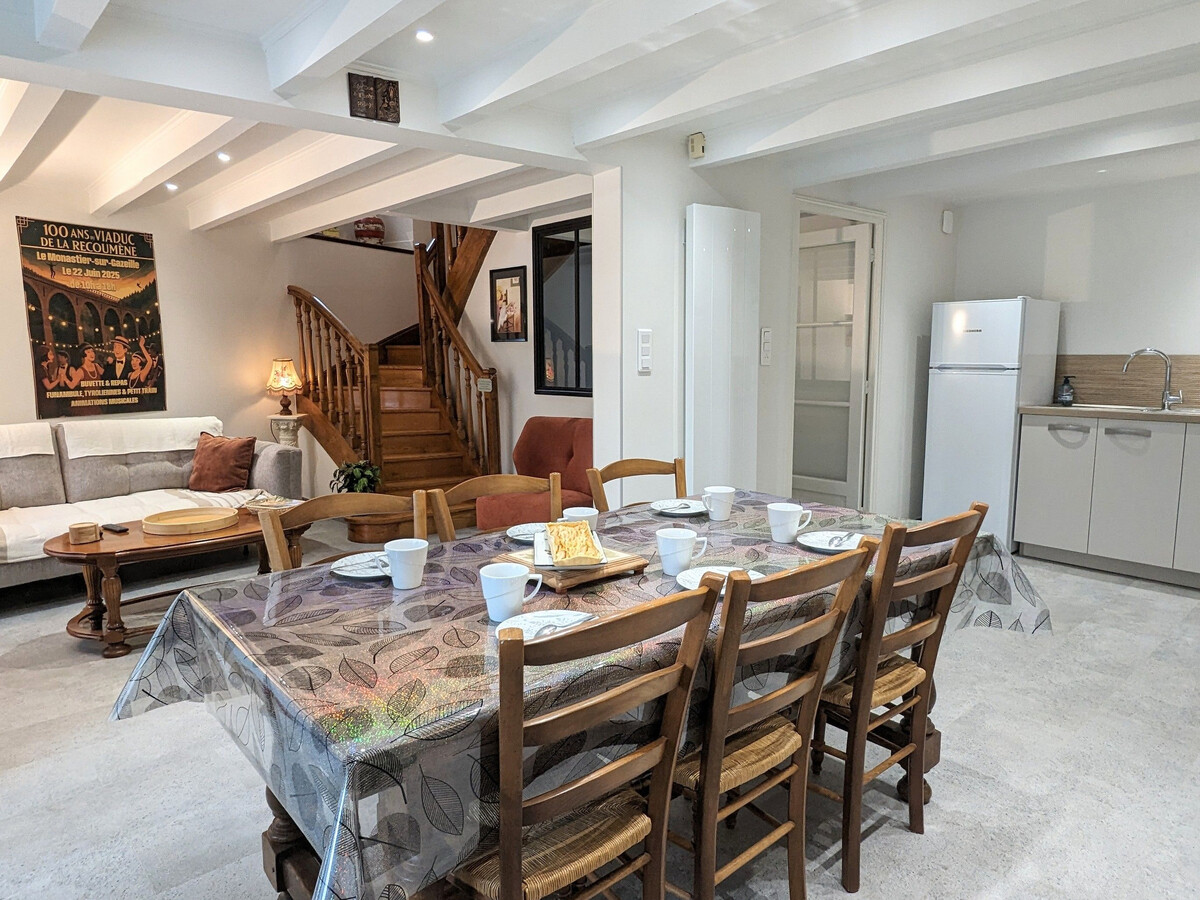 Gîte familial 6 pers., 3 chambres à Vals-près-le-Puy - Photo 9