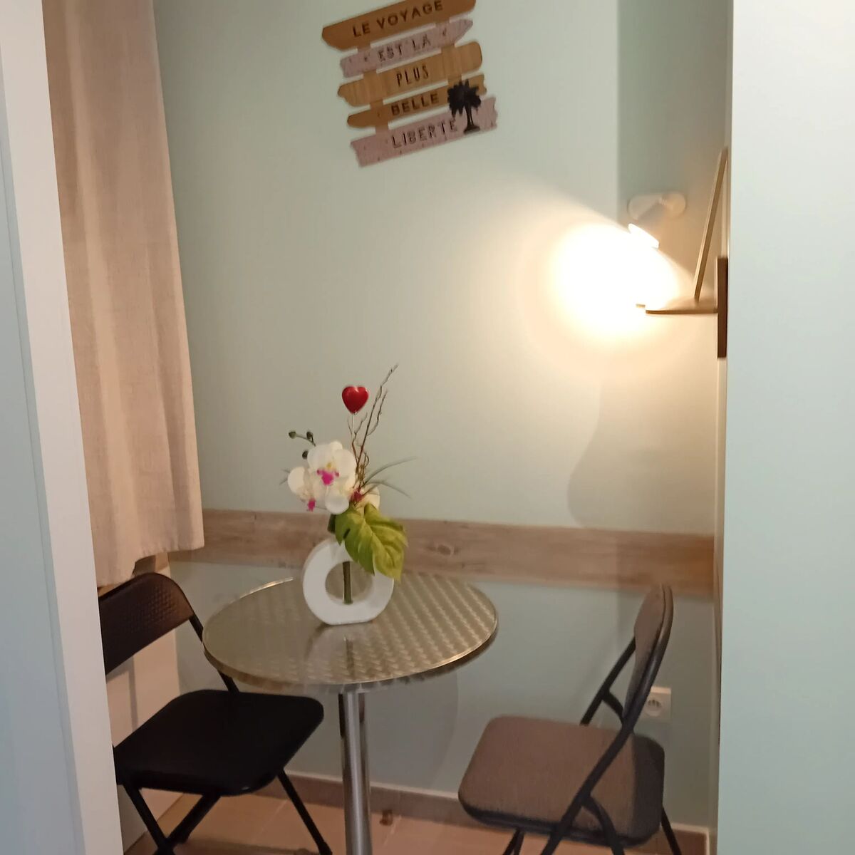 Studio 22 m² terrasse privée et jardin à Notre-Dame-des-Millières - Photo 10