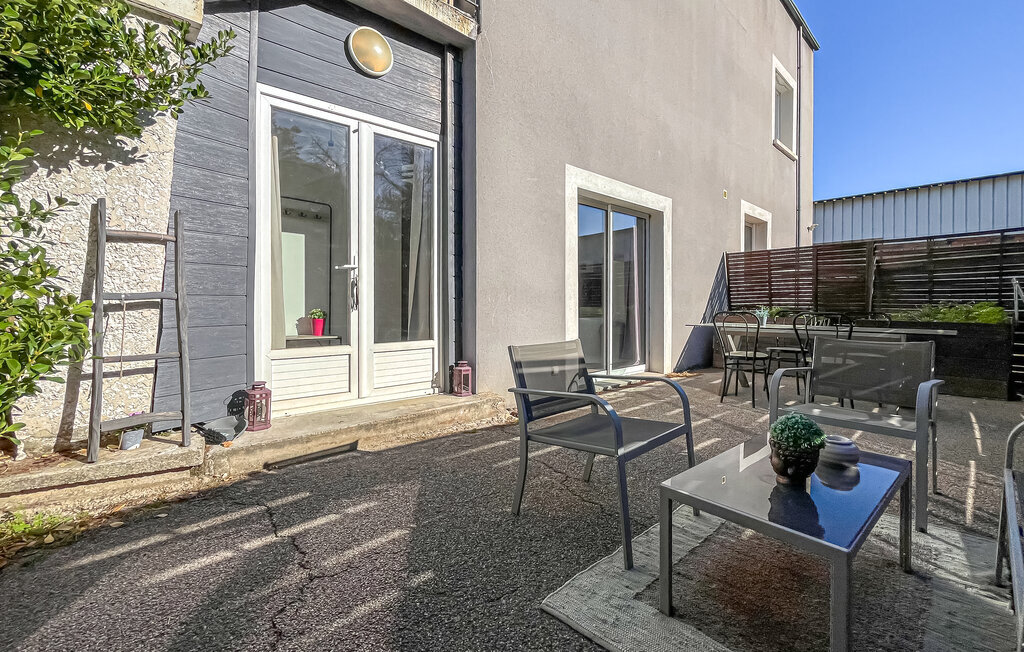 Maison 1 chambre avec terrasse à Sernhac, près du Pont du Gard - Photo 1