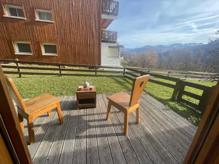 Appartement 2 chambres à Pra-Loup, terrasse avec jardin : photo 2