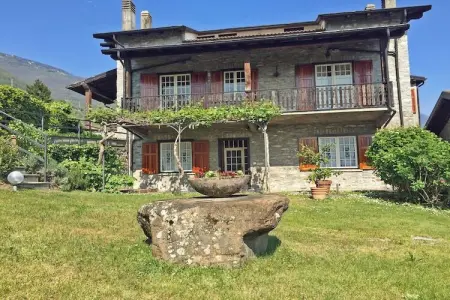 Location maison de vacances à Gera Lario